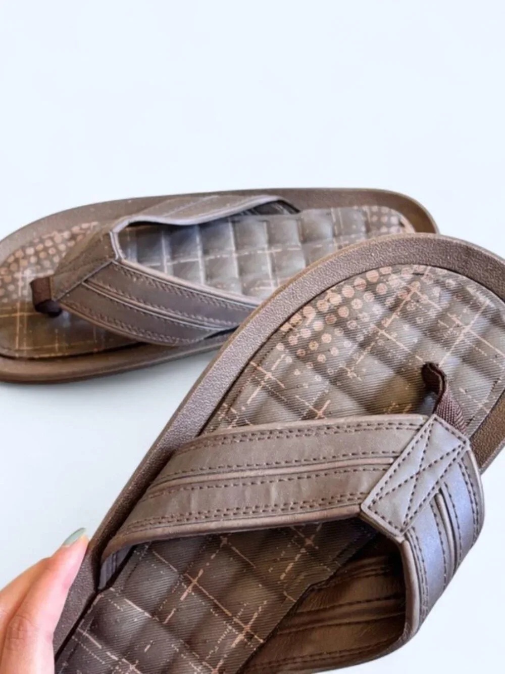 Men's Brown Cushioned Flip Flops